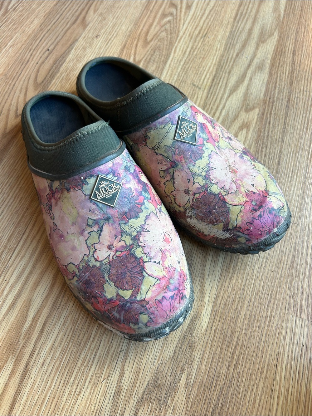 Muck Boot Company Women's Floral Slip-On Mules - Pink